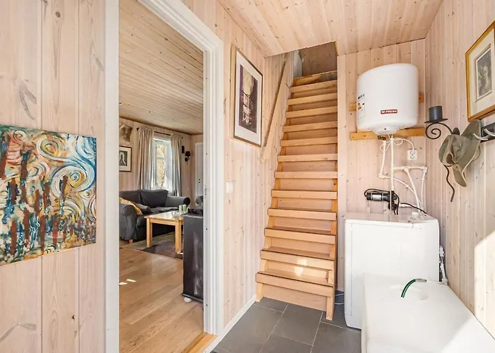 Peaceful With On Osteroy Tatil Evi Bruvik
